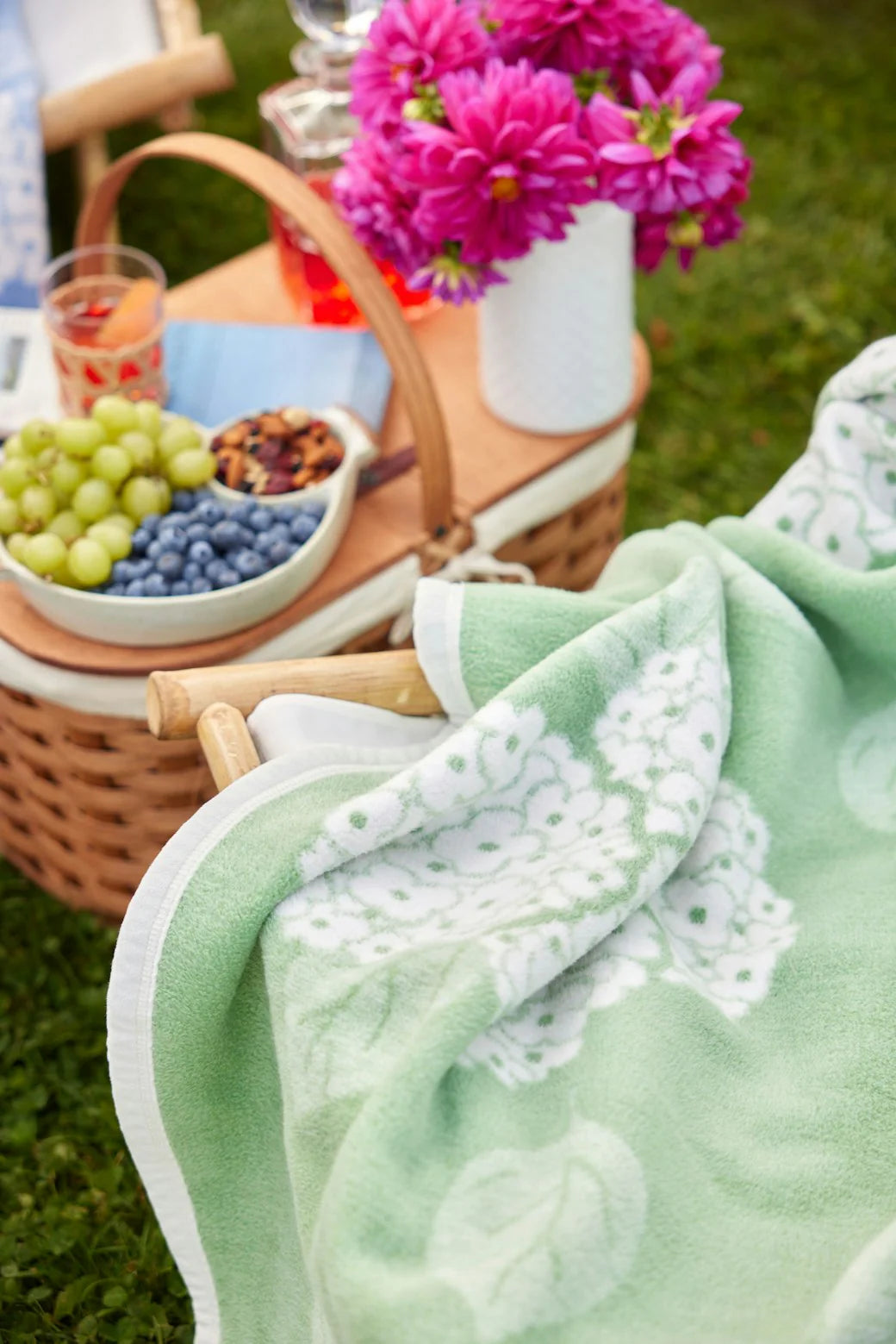 Hydrangeas Blanket