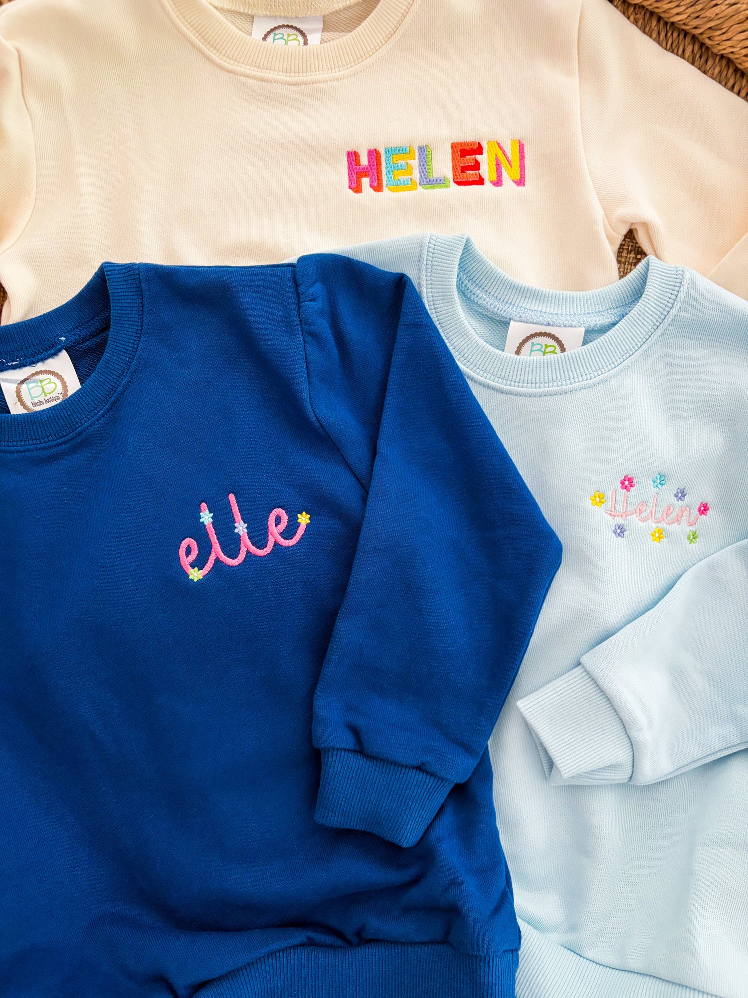 Sweatshirts & Sweaters