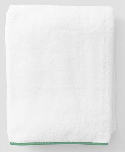 Weezie Signature Bath Towel - Bogey and Byrd